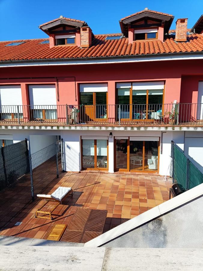 Apartamento Con Terraza Comillas Exterior foto