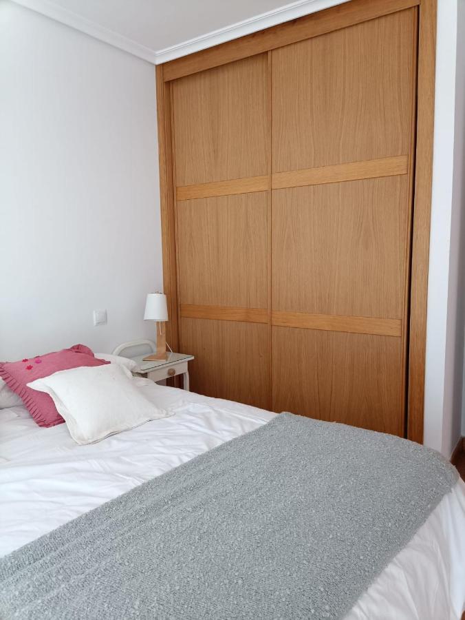 Apartamento Con Terraza Comillas Exterior foto