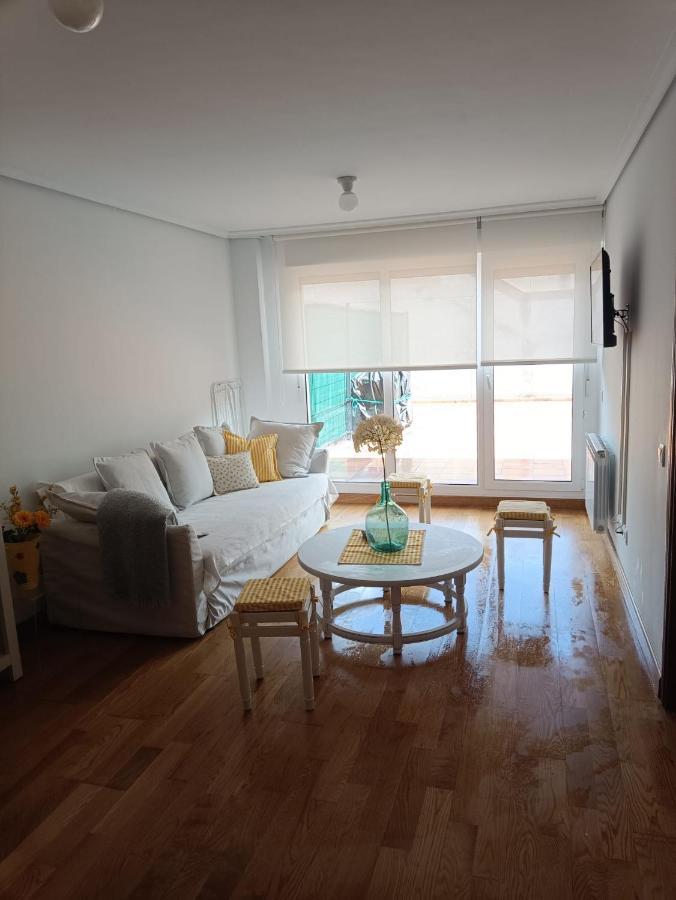 Apartamento Con Terraza Comillas Exterior foto